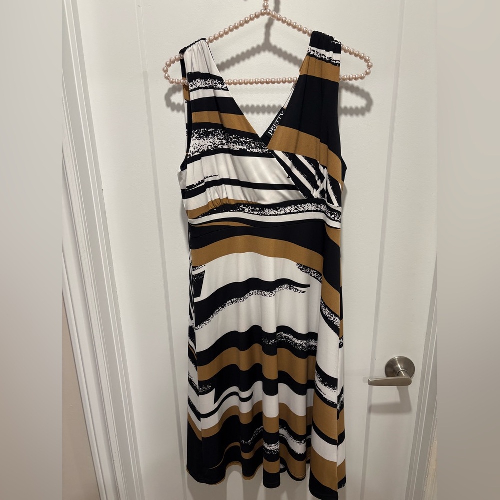 Striped Black, White, and Gold Women's Dress - Picture 2 of 6